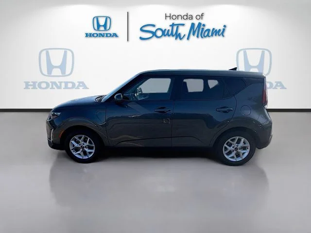 Used 2024 Gray Kia LX image 4