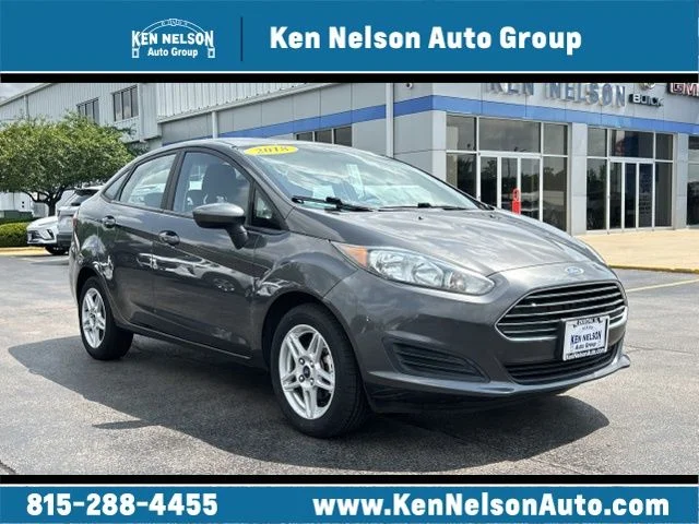 Used 2018 Gray Ford SE image 1