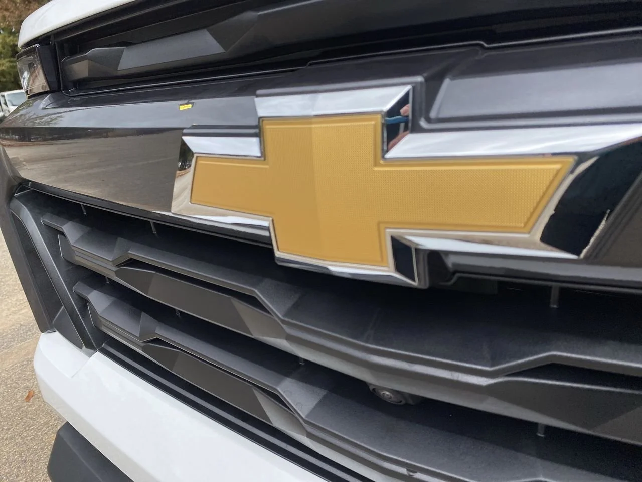 Used 2026 Summit White Chevrolet LT image 27