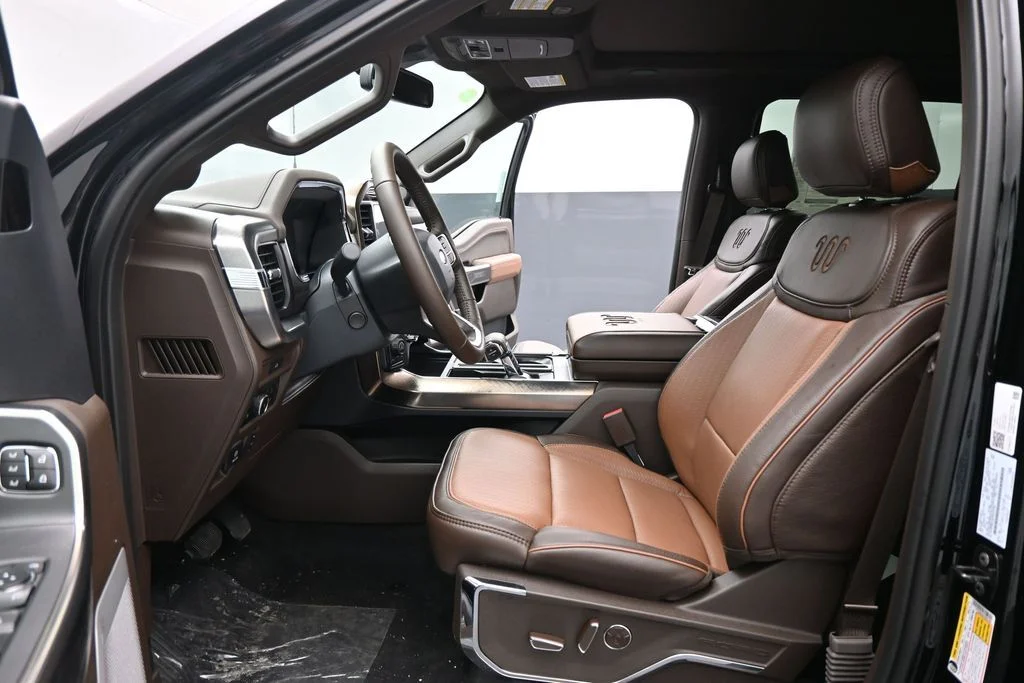 New 2026 Agate Black Metallic Ford King Ranch image 9