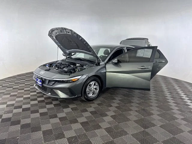 Used 2026 Gray Hyundai SE image 13