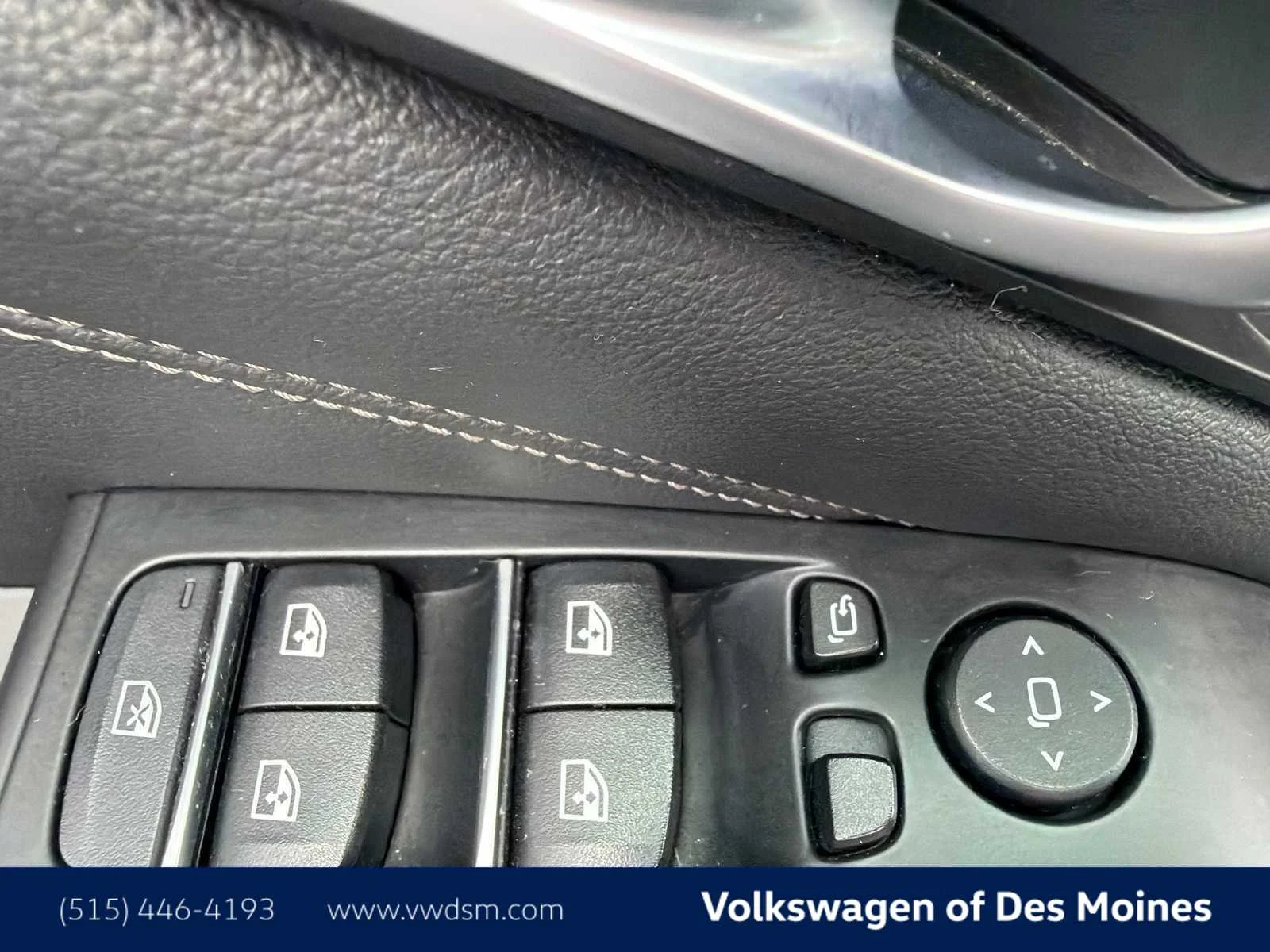 Used 2019 Dark Graphite Metallic BMW xDrive40i image 23