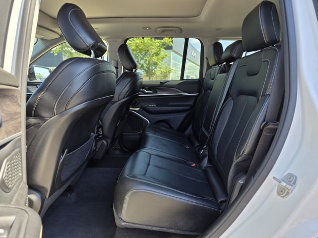 Used 2023 White Jeep 4xe image 11
