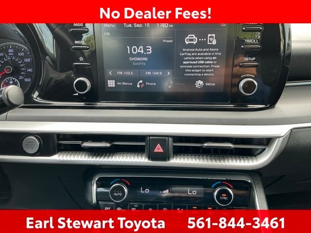 Used 2021 White Kia GT-Line image 43