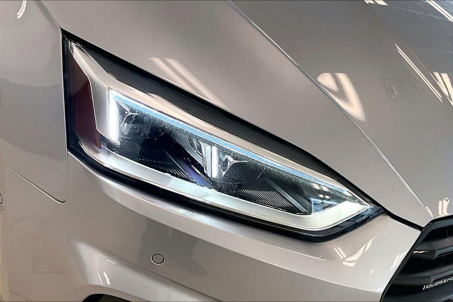 Used 2019 Florett Silver Metallic Audi Prestige image 26