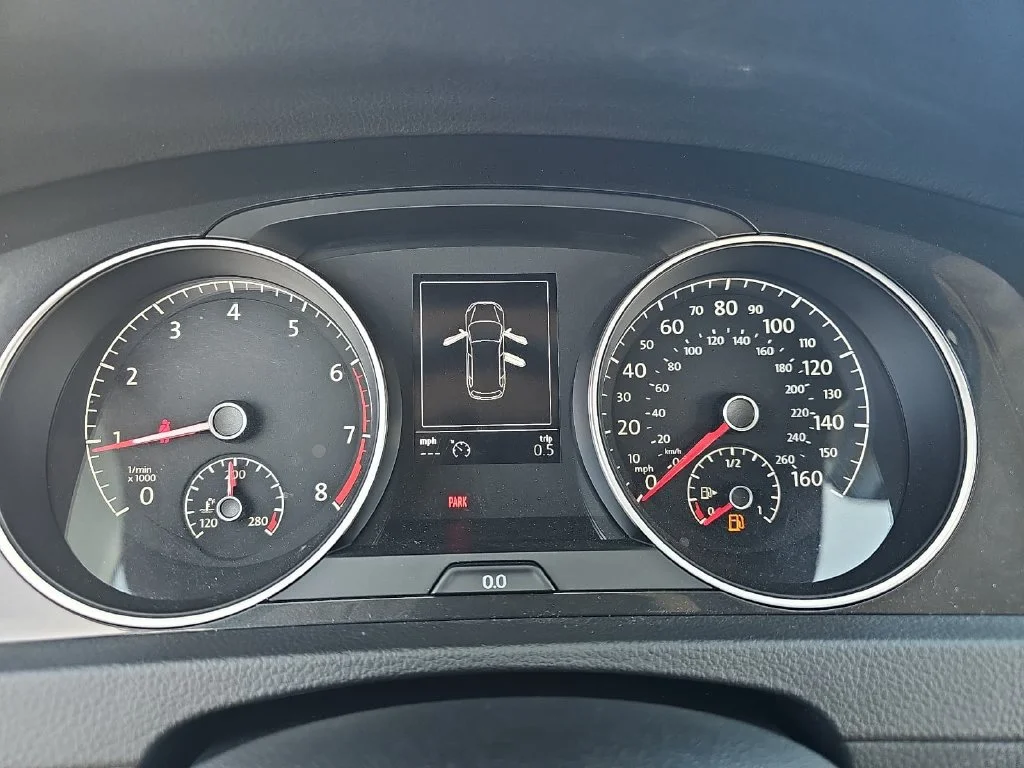 Used 2019 Blue Volkswagen S image 18