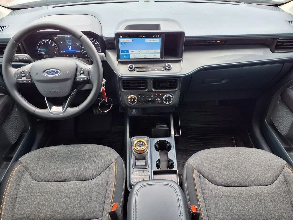 Used 2024 Green Ford XLT image 3