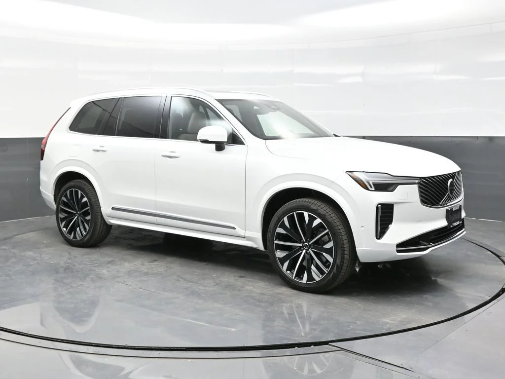 2026 Volvo XC90 T8 Recharge Plus Bright 6-Seater 4WD's photo