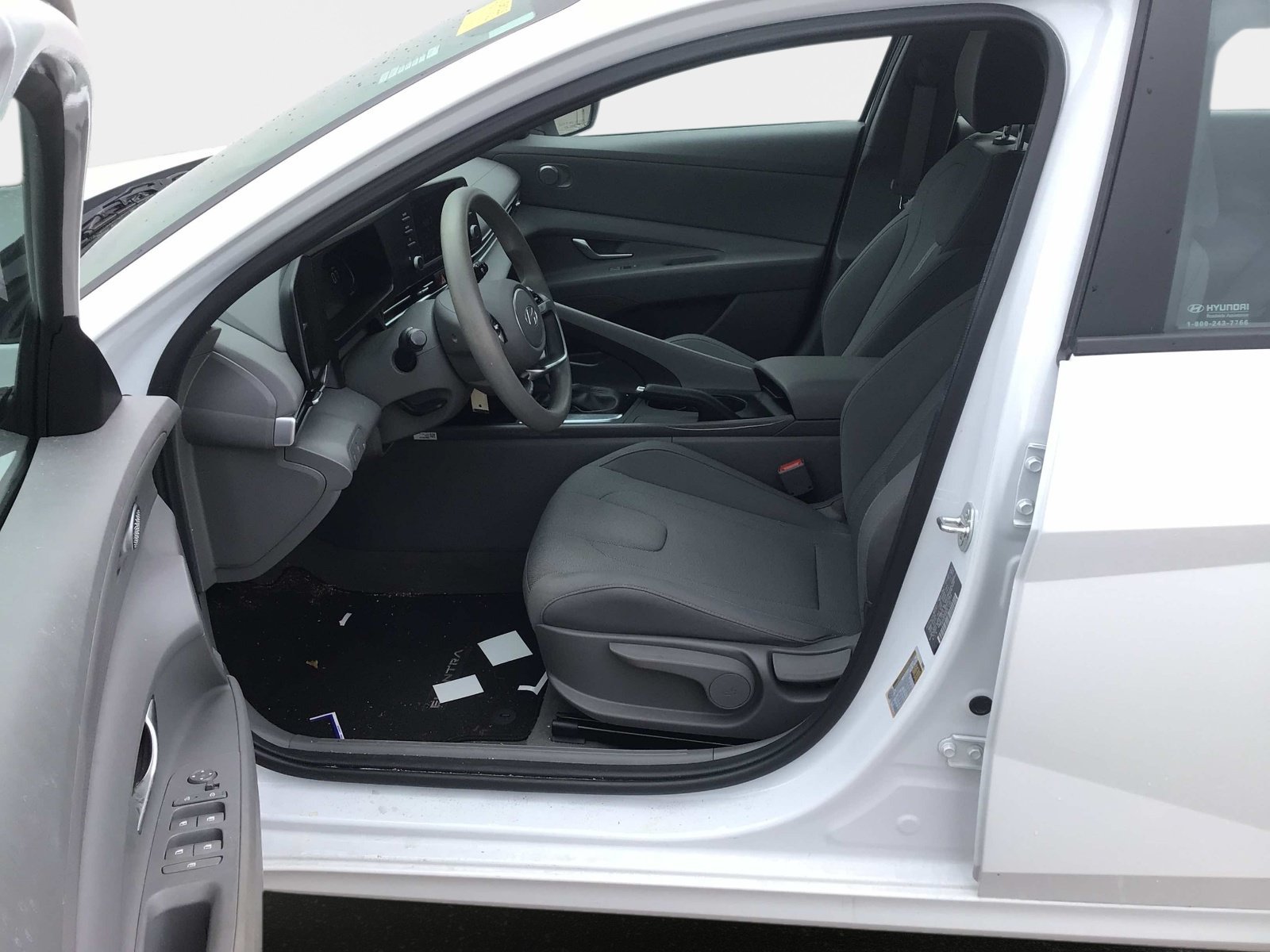 Used 2024 Serenity White Hyundai SE image 9