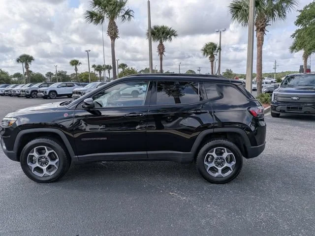 Used 2022 Diamond Black C Jeep Trailhawk image 6