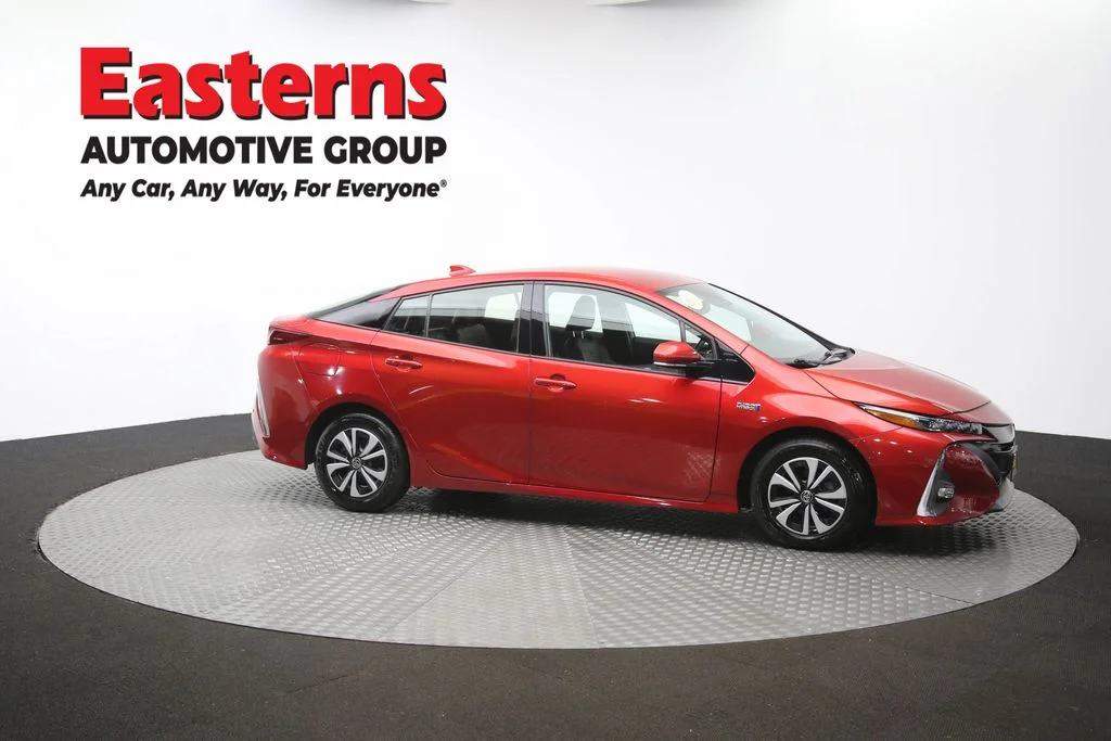 Used 2018 Red Toyota Advanced image 48