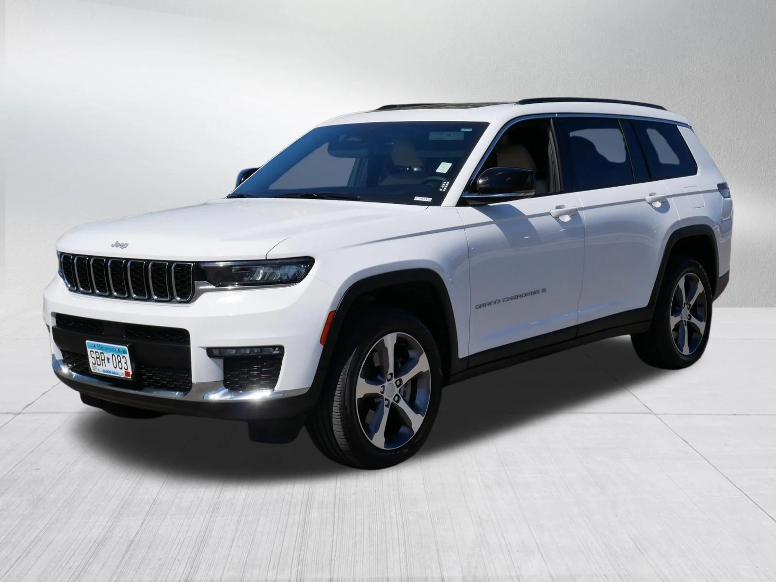 Used 2025 Bright White Clearcoat Jeep Limited image 3