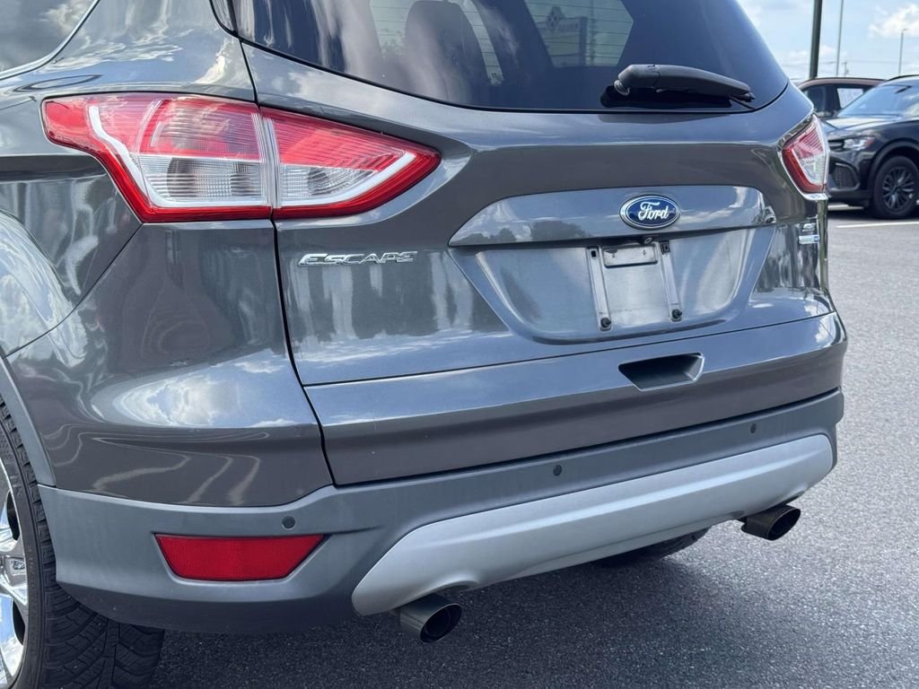 Used 2015 Gray Ford SE image 11