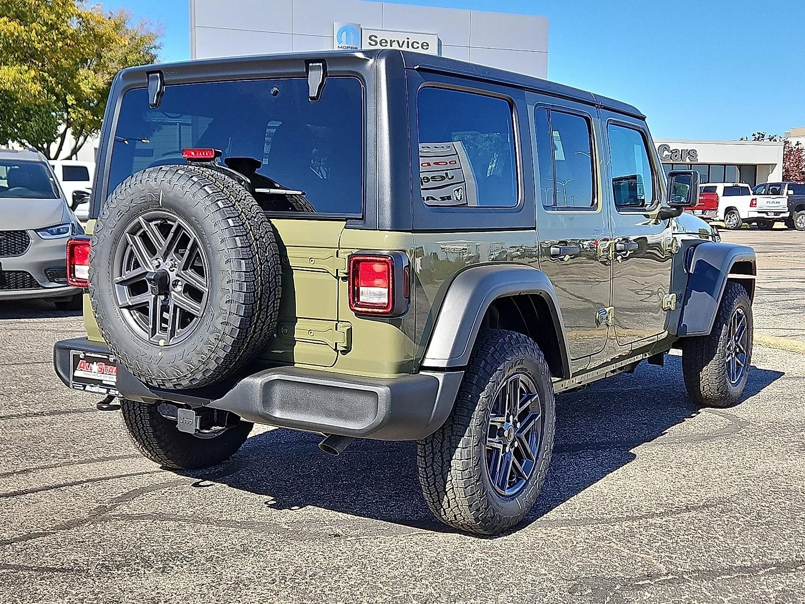 New 2026 41 Jeep 4-DOOR SPORT S image 3