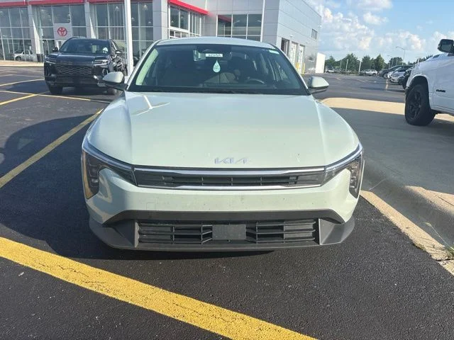 Used 2025 Gray Kia LXS image 2