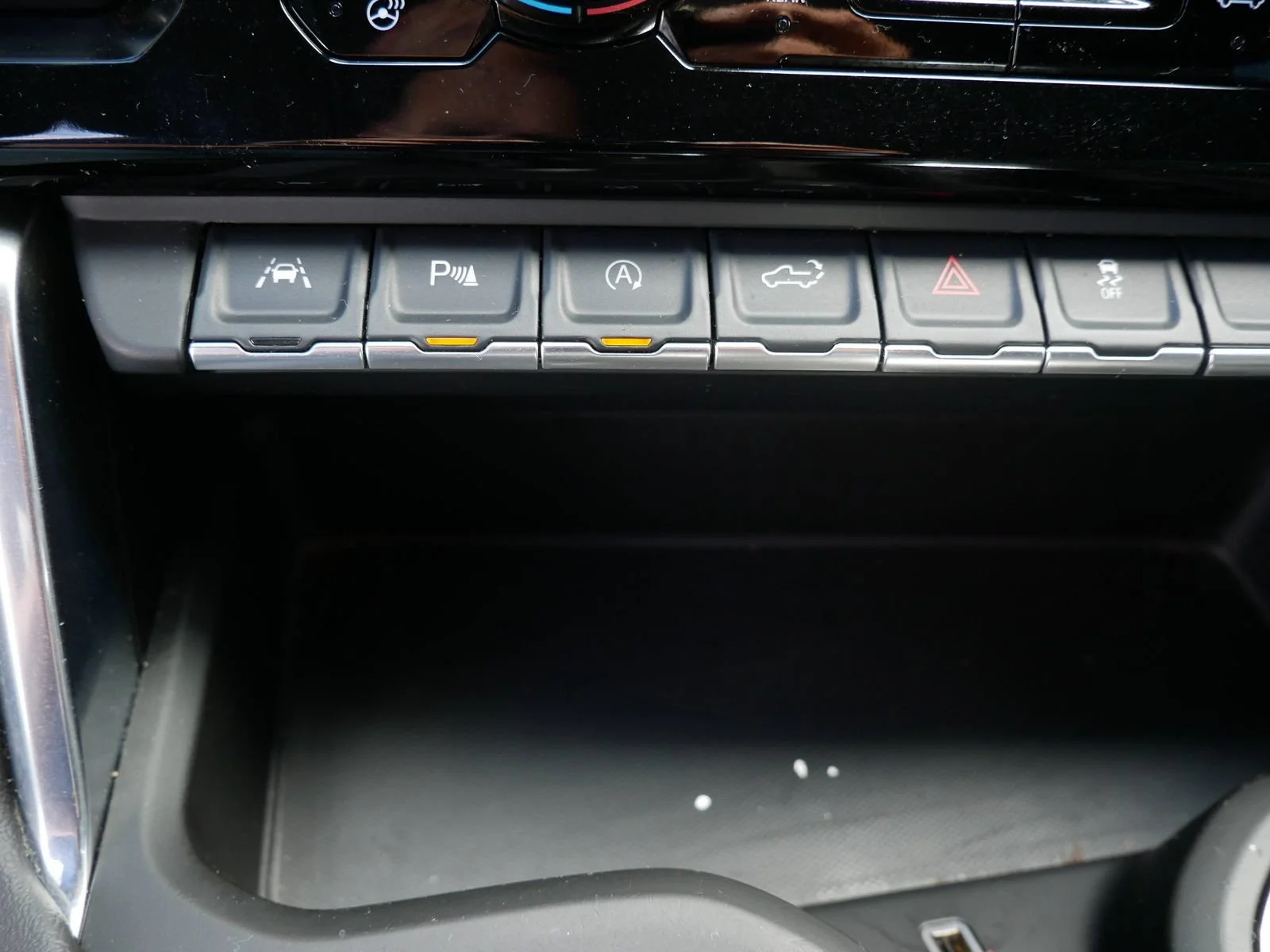 Used 2025 Thunderstorm Gray GMC Denali image 23
