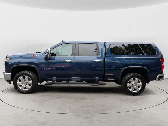 Used 2021 Blue Chevrolet LTZ image 2