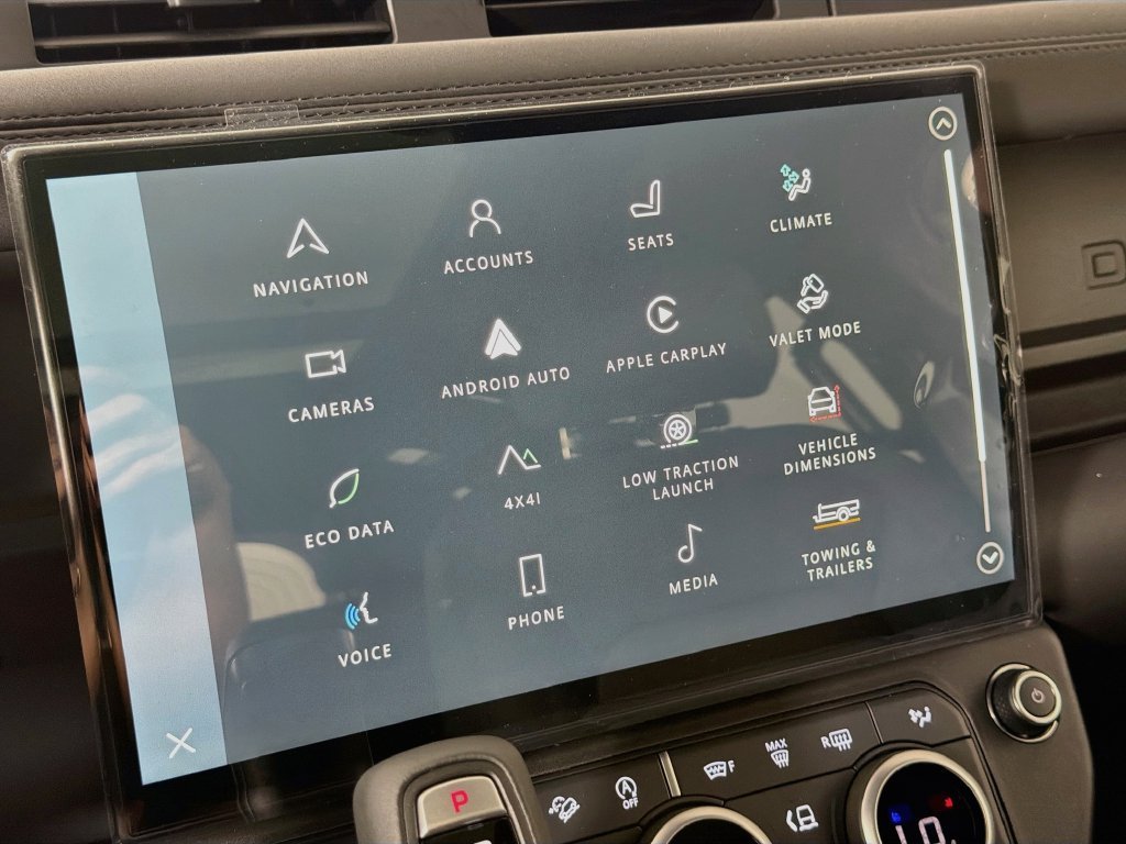 New 2026 Santorini Black Land Rover X-Dynamic SE image 15