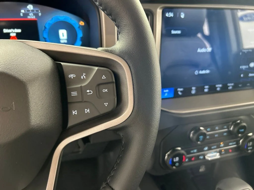New 2026 Gray Ford Outer Banks image 17
