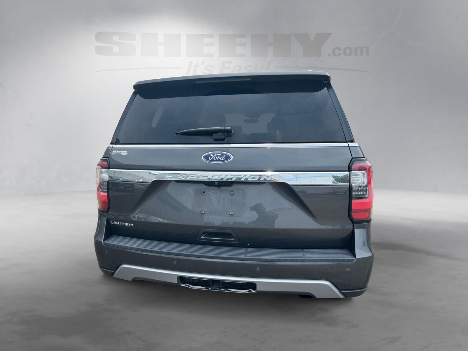 Used 2019 Gray Ford Limited image 13