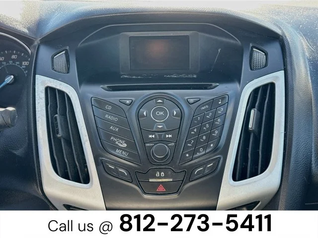 Used 2013 Blue Ford SE image 13