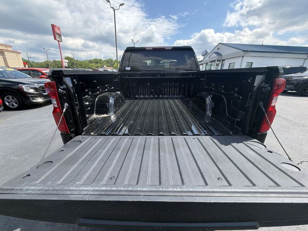 Used 2023 Black Chevrolet LT image 28