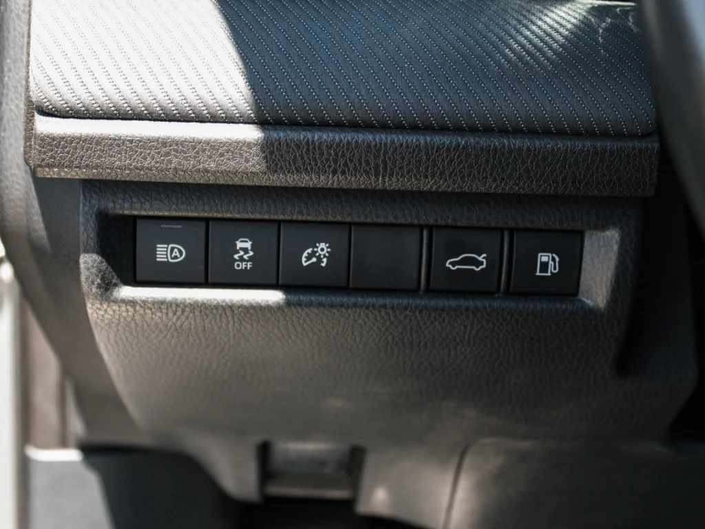 Used 2025  Toyota SE image 11