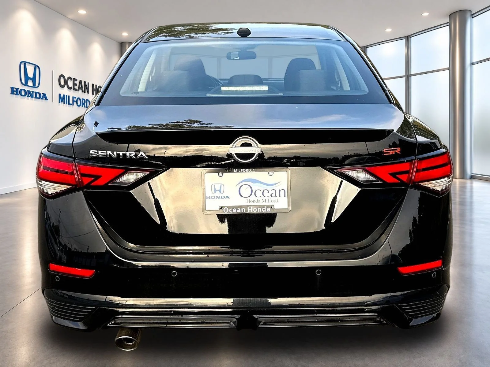 Used 2025 Super Black Nissan SR image 6