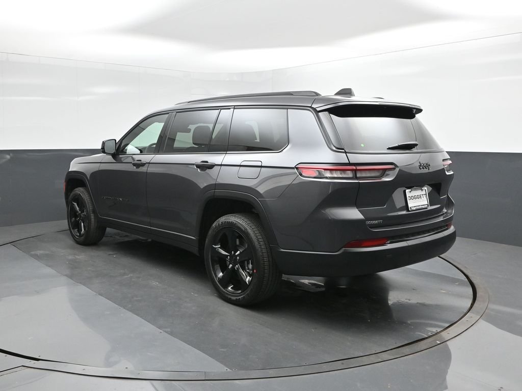 New 2025 Baltic Gray Metallic Clear-Coat Exterior Paint Jeep Altitude X image 5