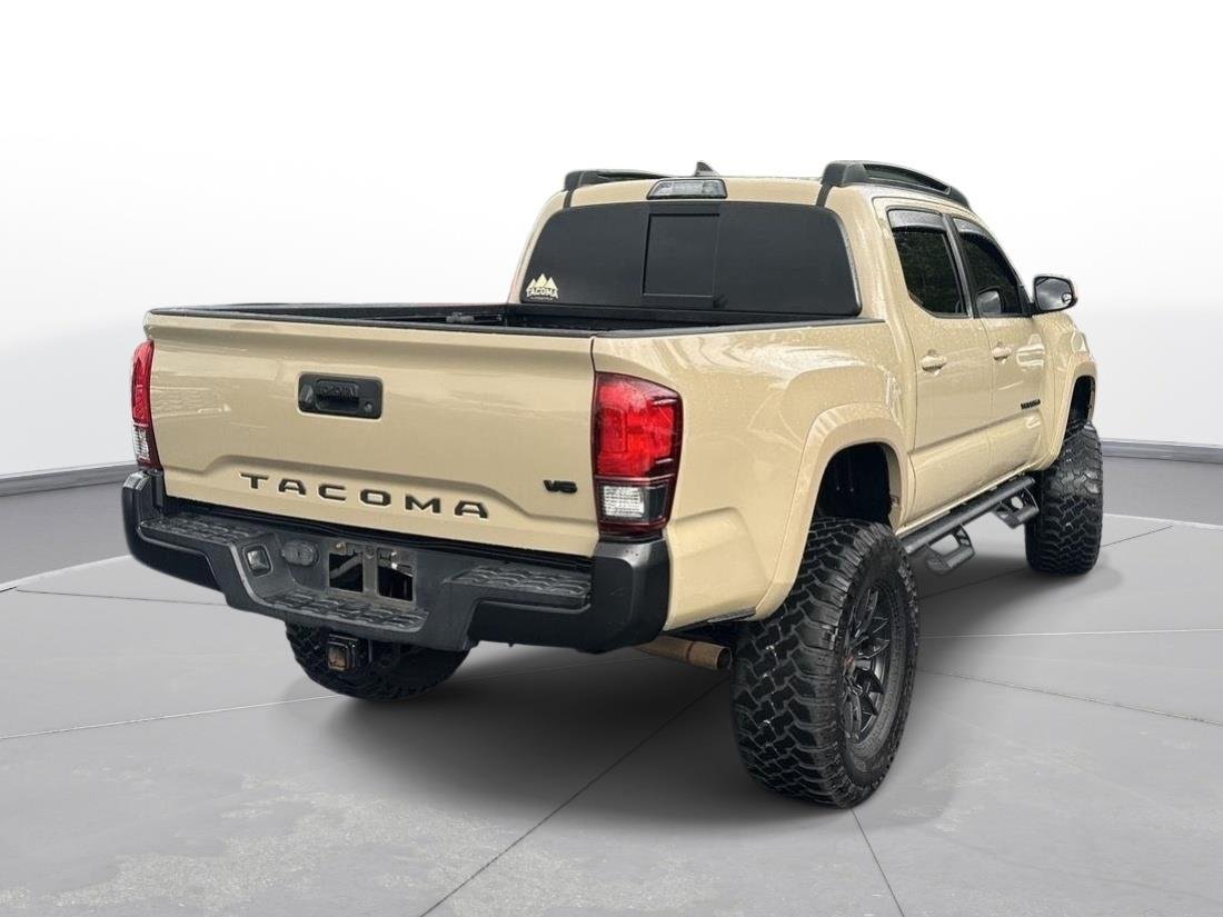 Used 2019 Quicksand Toyota SR5 image 6