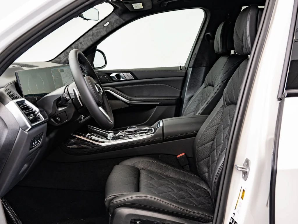 New 2027 White Metallic BMW xDrive40i image 26
