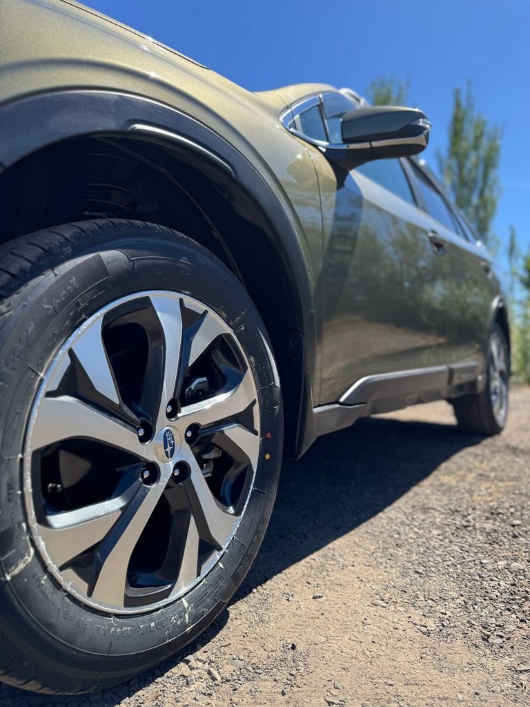 Used 2020 Green Metallic Subaru Limited image 42