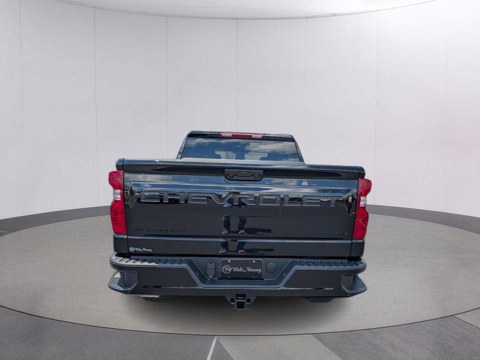 2026 Chevrolet Silverado 1500 Custom - Photo 9