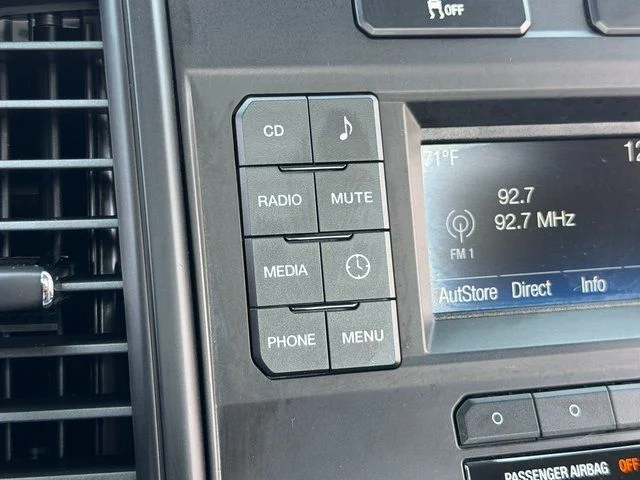 Used 2016 White Ford XL image 19