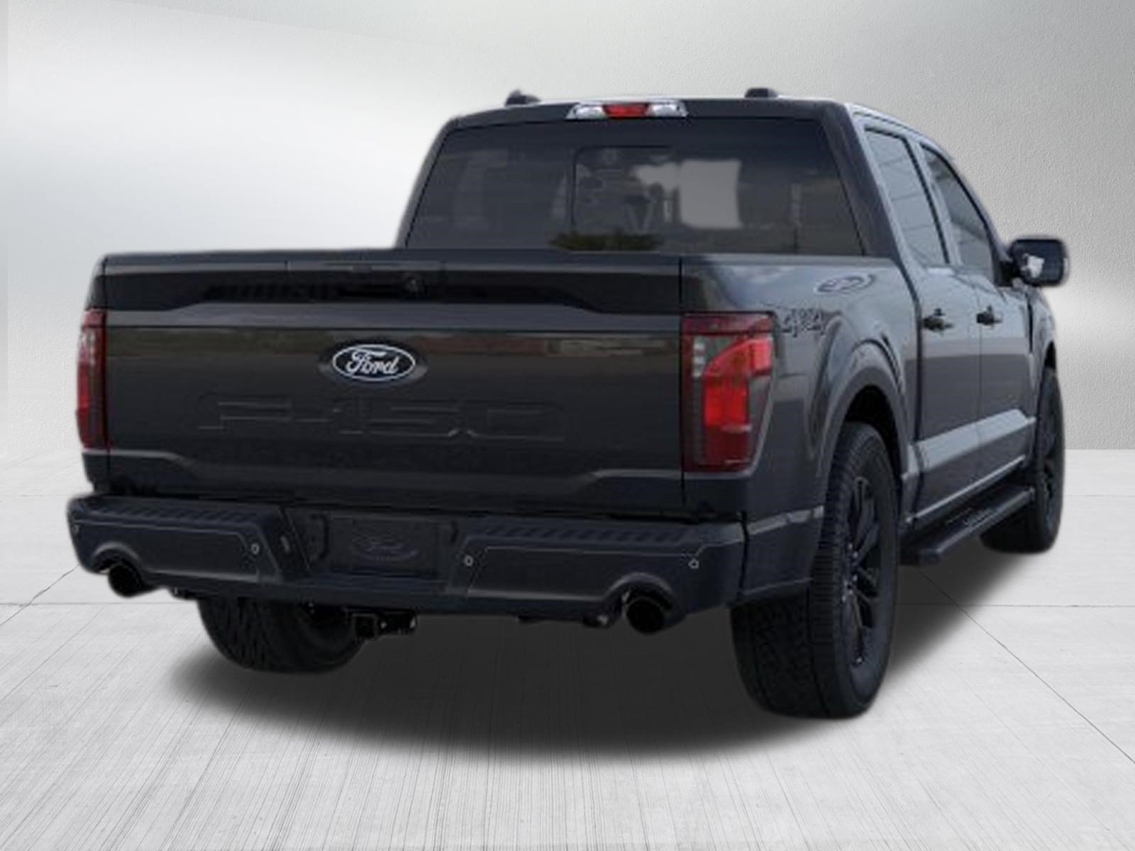 New 2026 Agate Black Metallic Ford XLT image 8