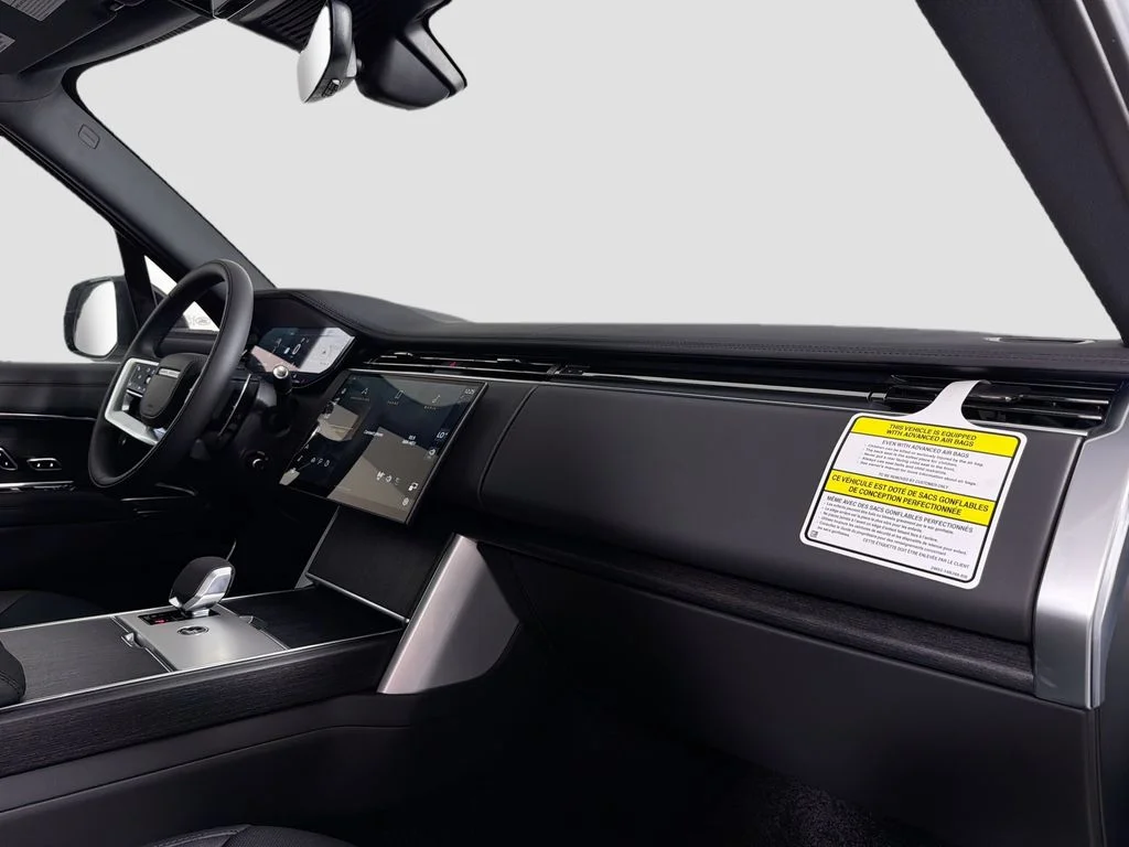 New 2026 Fuji White Land Rover SE 7 Seats image 31
