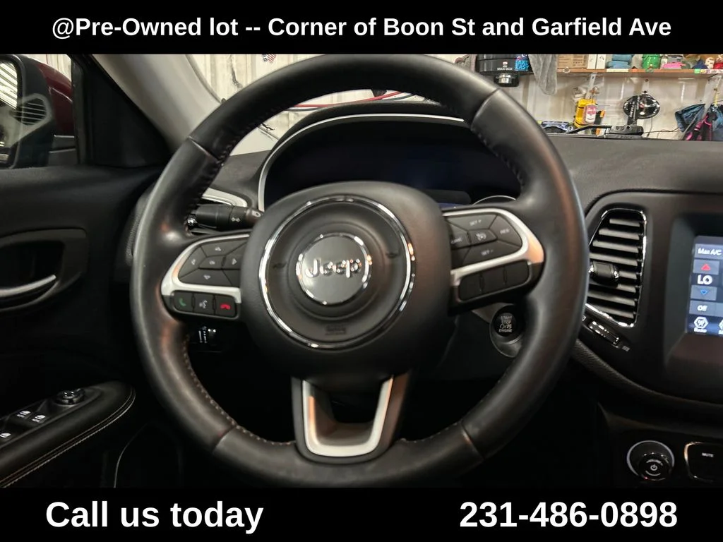 Used 2021 Red Jeep Latitude image 20