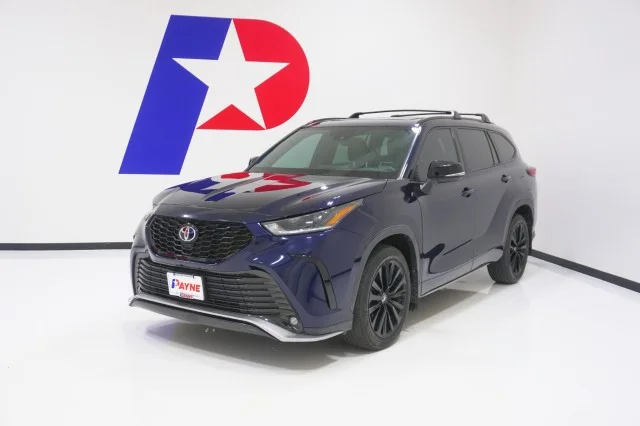 Used 2023  Toyota XSE image 1