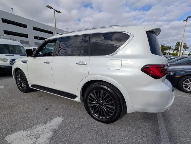Used 2024 White INFINITI Sensory image 10
