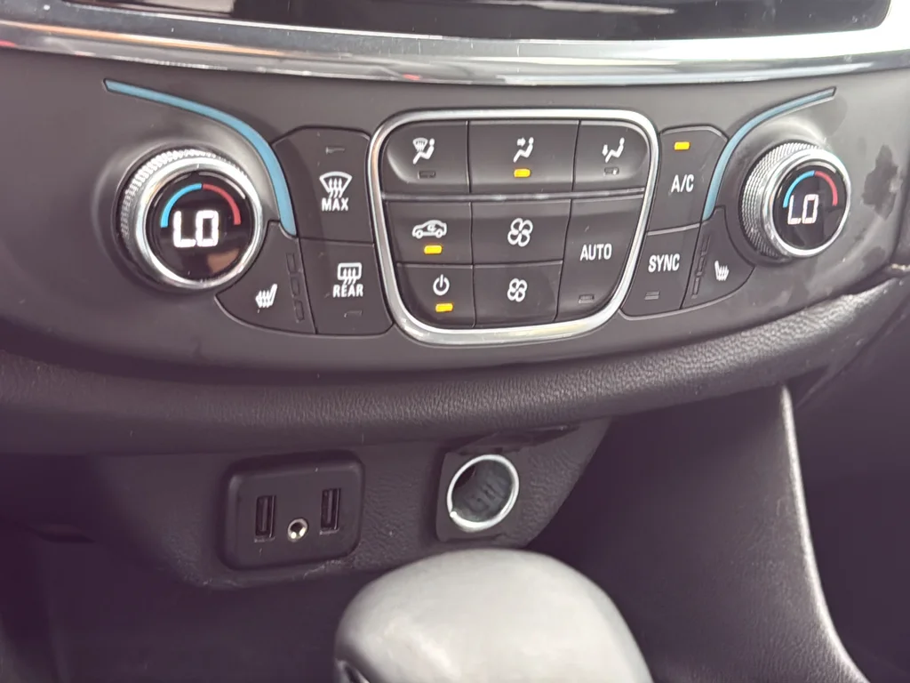 Used 2023 Black Chevrolet LT Leather image 21