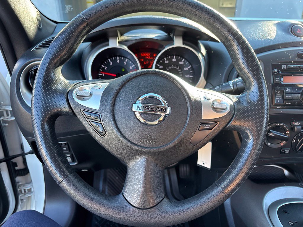 Used 2014 White Nissan S image 14