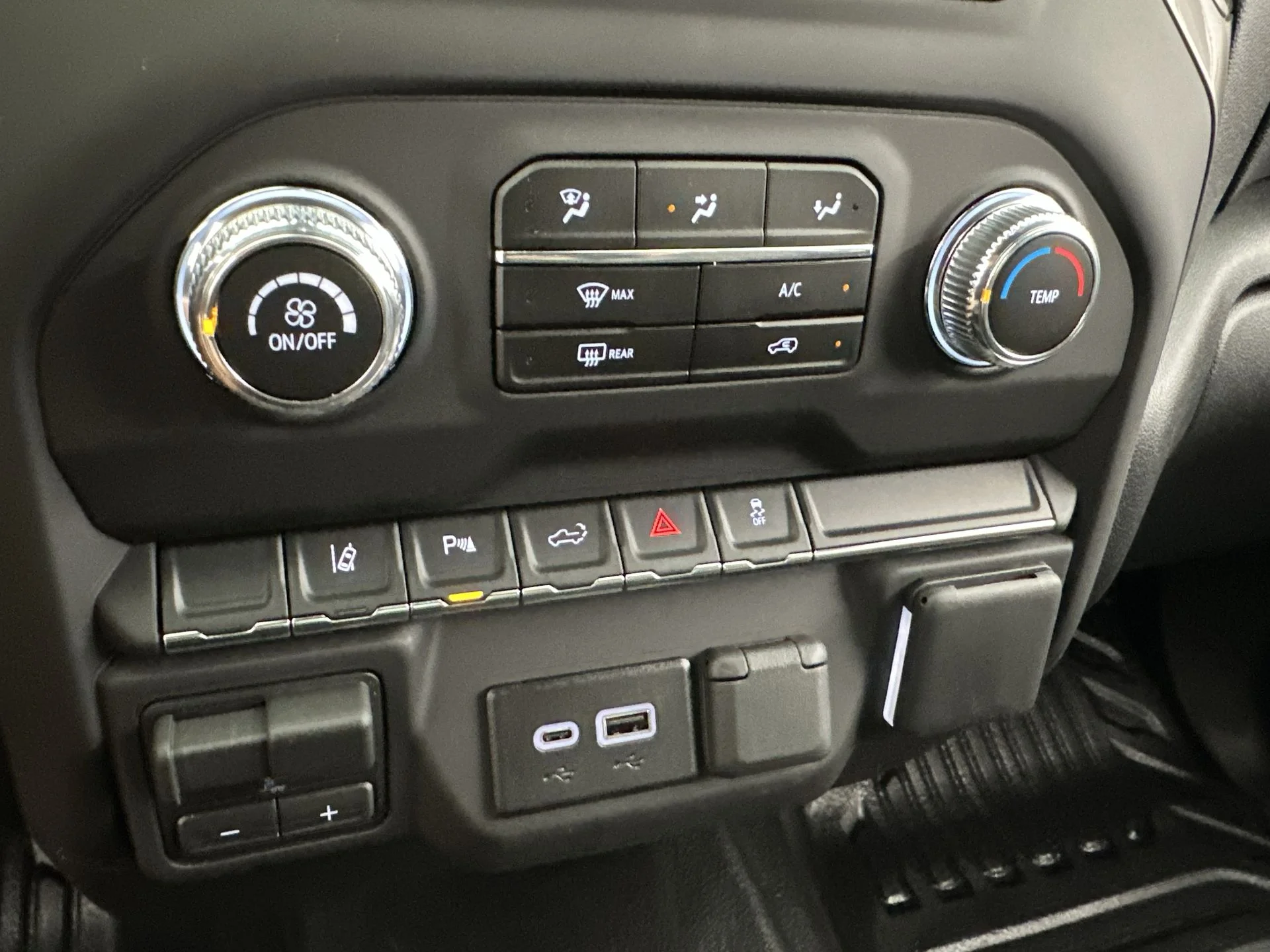 2026 GMC Sierra 2500HD Pro - Photo 71