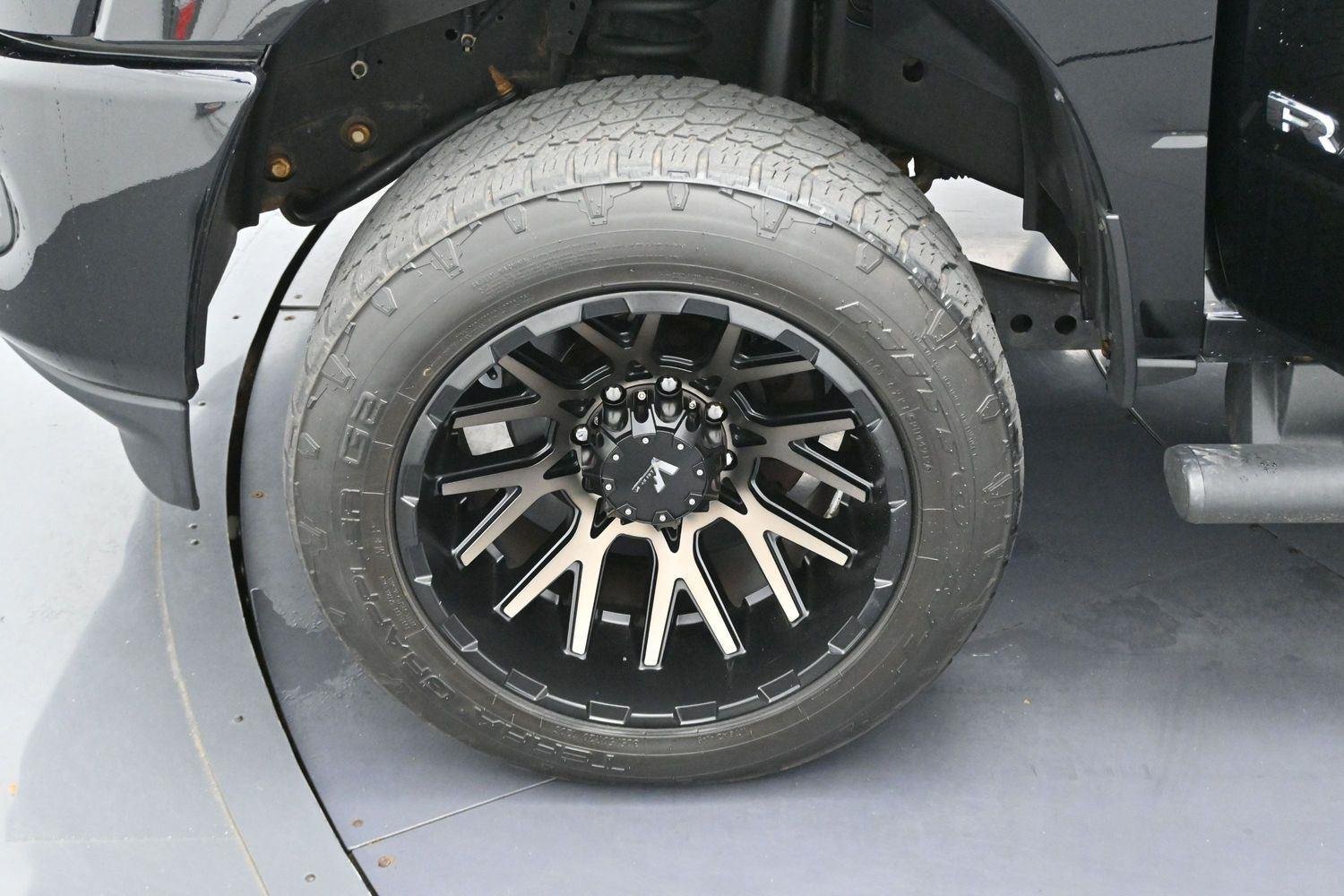 Used 2022 Diamond Black Crystal Pearlcoat Ram Big Horn image 31