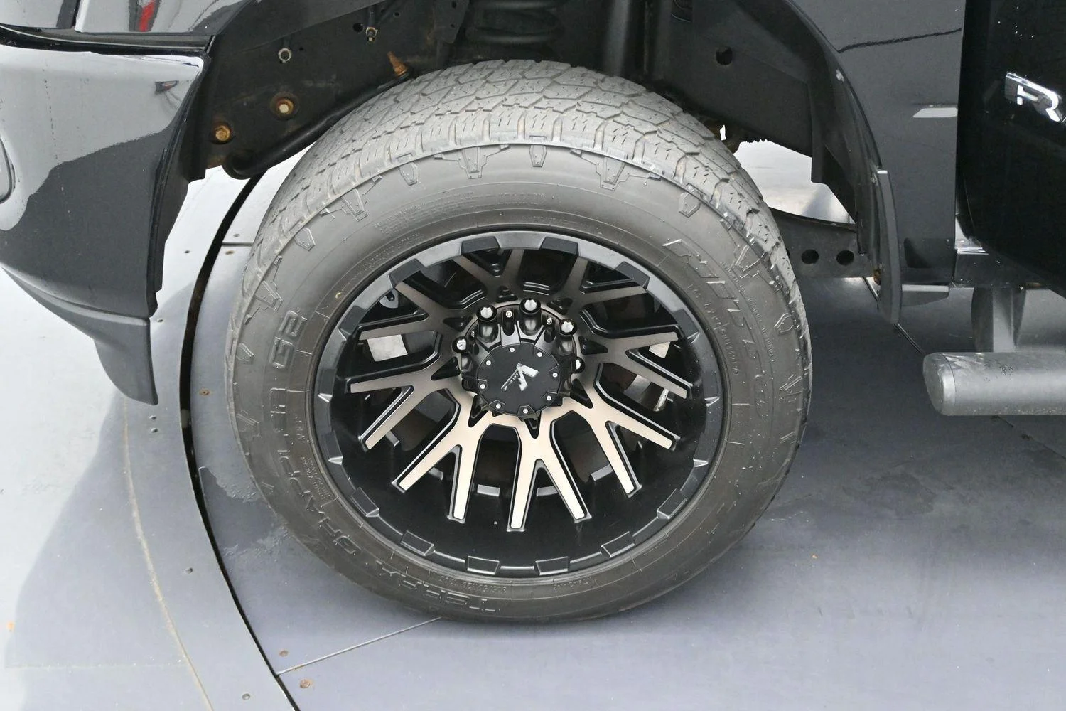 Used 2022 Diamond Black Crystal Pearlcoat Ram Big Horn image 31