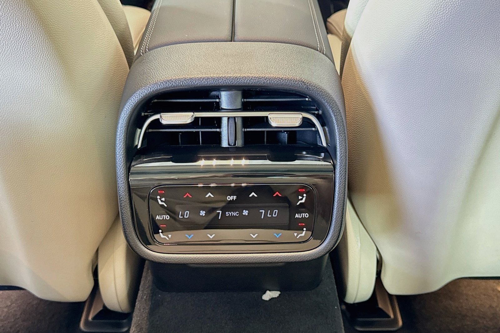 New 2027 Nautical Blue Metallic Mercedes-Benz E 350 image 23