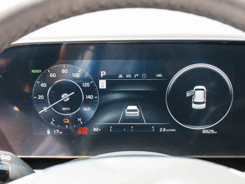 Used 2023 Cityscape Green Kia Wind image 15