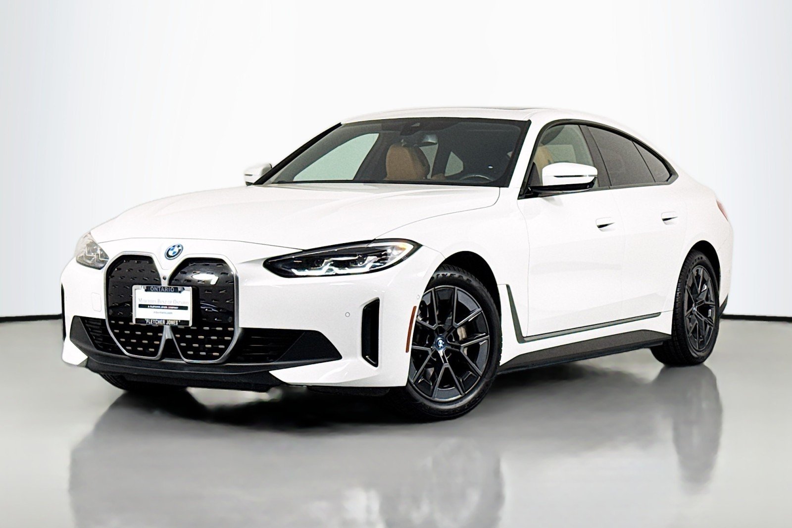 2023 BMW i4 eDrive35's photo