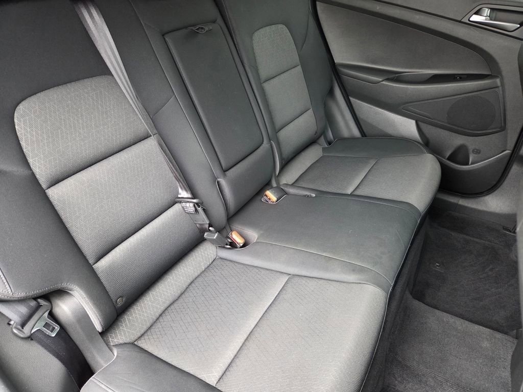 Used 2016 Caribbean Blue Hyundai Sport image 5