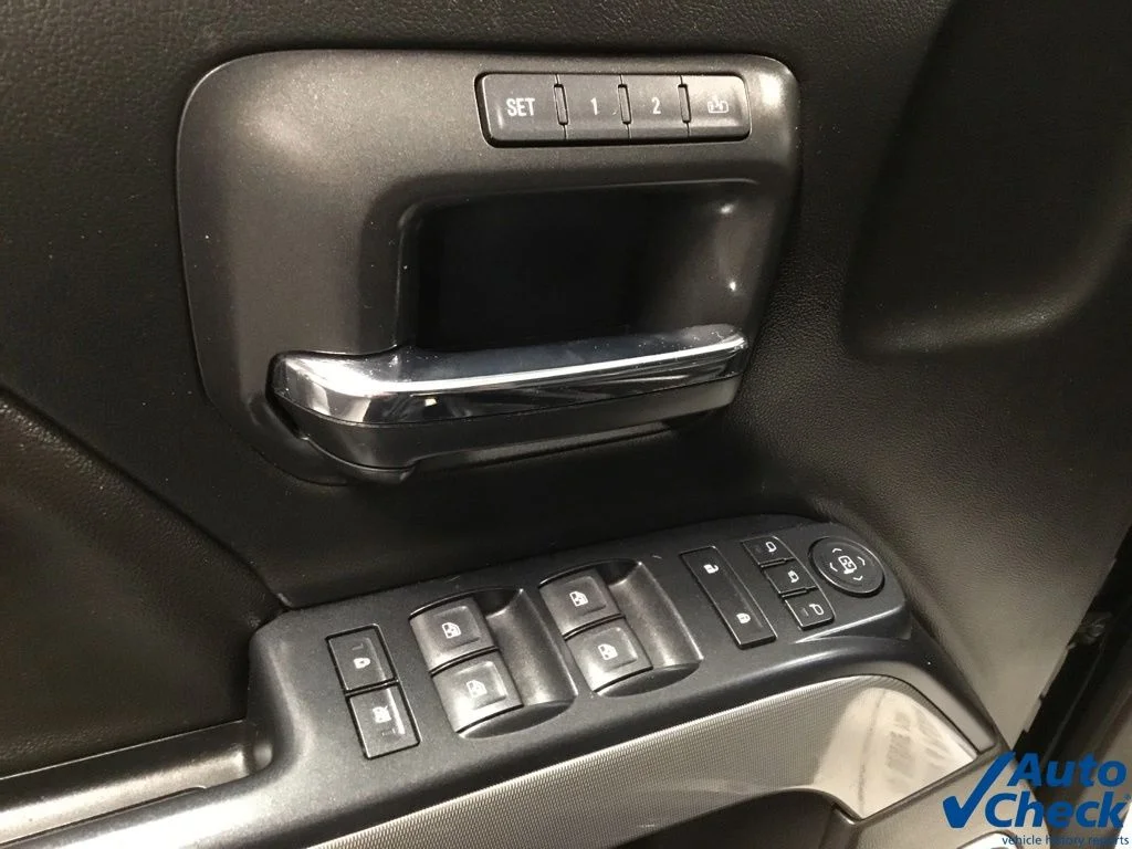 Used 2018 Black Chevrolet LTZ image 27