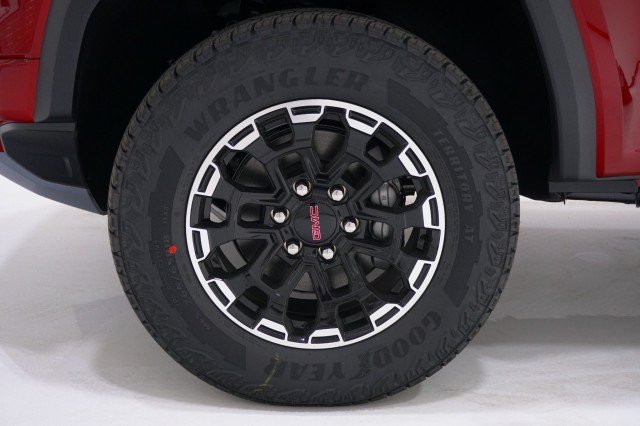2026 GMC Canyon AT4 - Photo 12